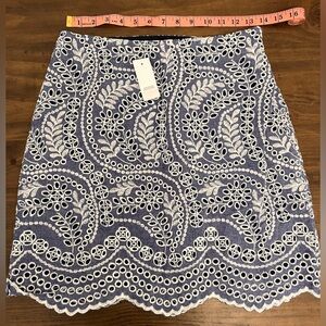 Beautiful blue and white LOFT skirt, size 4, NWT